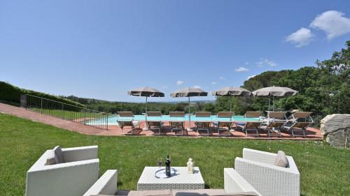 Villa Girasole in Gaiole In Chianti