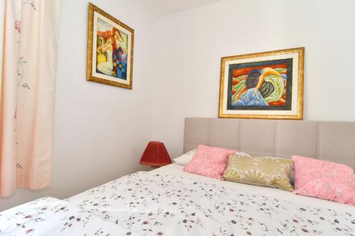 Apartments and Rooms Anika - image 3