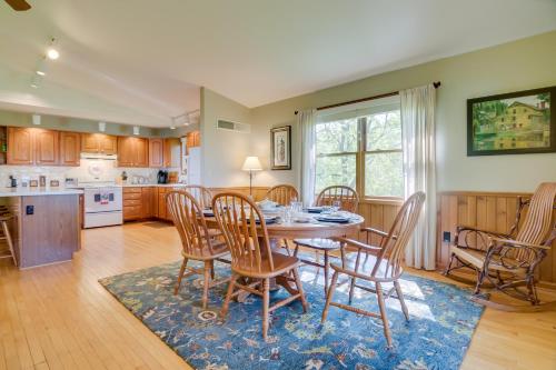 Calm Stewartstown Cottage on 90 Acres with Barn in Stewartstown, USA