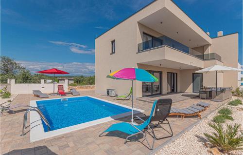 Awesome Home In Jadrija With Outdoor Swimming Pool, Wifi And Heated Swimming Pool