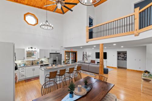 Wolfjaw Lodge in Wilmington, USA
