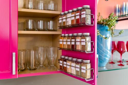 INSTA worthy Home! *Sleeps 8* - Walker's Point! INSTA worthy Home! *Sleeps 8* - Walker's Point!