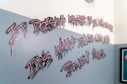 INSTA worthy Home! *Sleeps 8* - Walker's Point! INSTA worthy Home! *Sleeps 8* - Walker's Point!