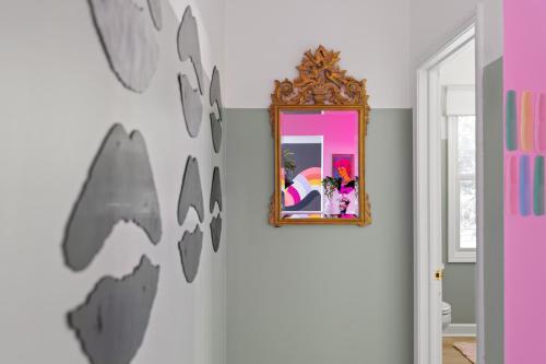 INSTA worthy Home! *Sleeps 8* - Walker's Point! INSTA worthy Home! *Sleeps 8* - Walker's Point!