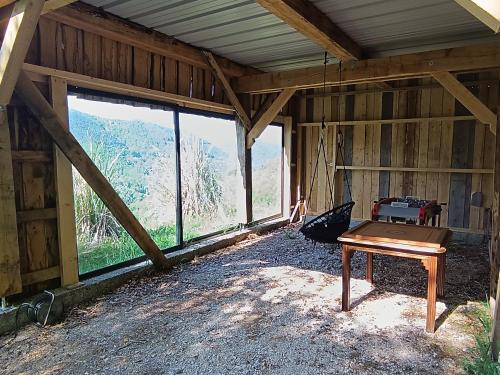 Spēļu laukums, Gite du pic vert in Riverenert