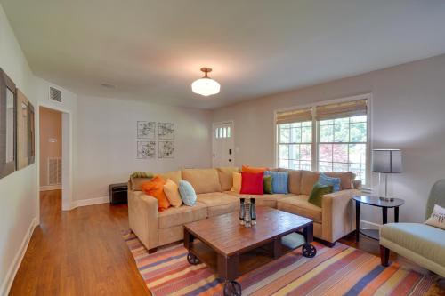 Cozy Durham Home Near Universities! in Durham, USA