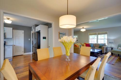 Cozy Durham Home Near Universities! in Durham, USA