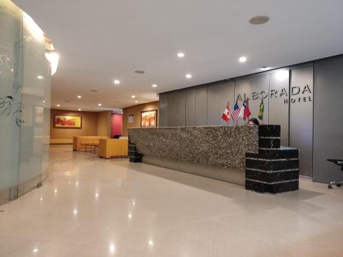 Buitenkant, Hotel Alborada in Concepcion