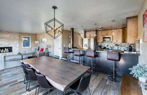 Lake Dillon Retreat Townhome Panoramic Lake Mountain Views in Dillon, USA