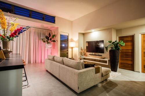 Three-Bedroom Villa image 7