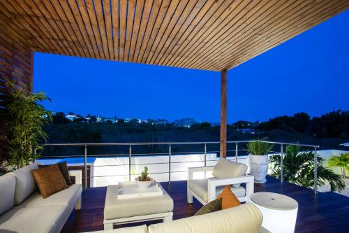 Three-Bedroom Villa image 1