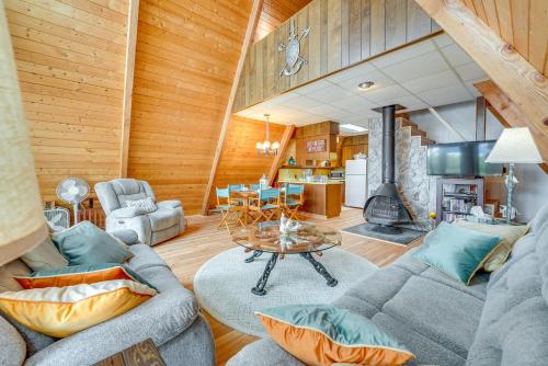 . Long Lake Cabin w/ Kayaks, Private Beach & Dock!