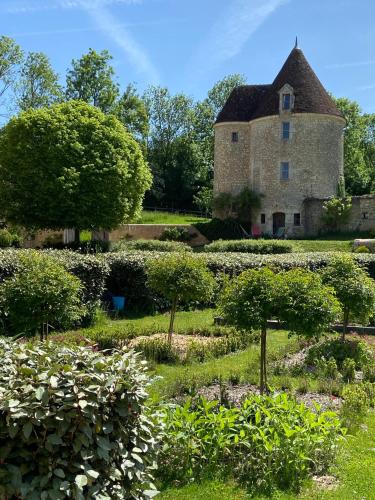 Tour du manoir de Boiscorde gîte à louer Rémalard-en-Perche