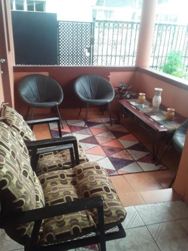 Facilities, Derick's Inn in Piarco