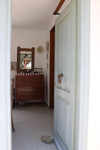 Aegean traditional home in Athens Riviera in Thimári