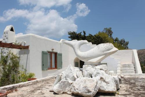 Aegean traditional home in Athens Riviera