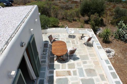 Létesítmények, Aegean traditional home in Athens Riviera in Thimári