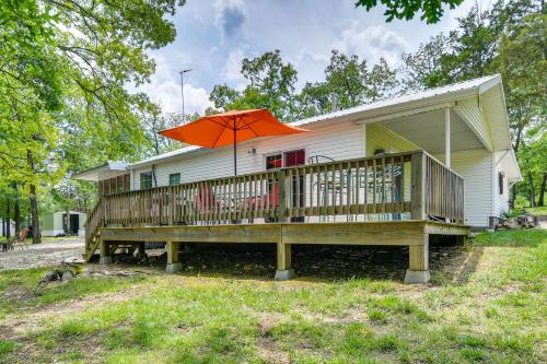 Tranquil Cedarcreek Home Steps to Bull Shoals Lake - image 6