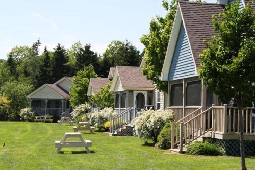 Brudenell Fairway Chalets Georgetown