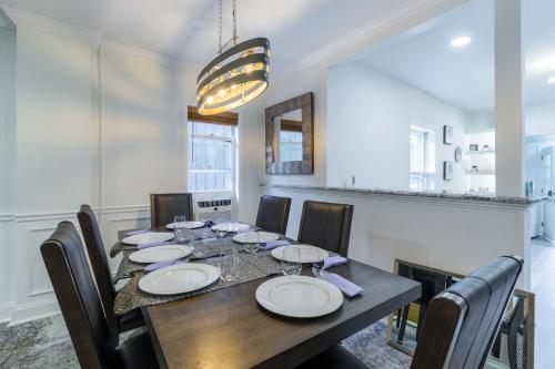 Seadmed, Luxurious Retreat, Parking, Restaurants, Near New Hope, 1mile Delaware River in Lambertville (NJ)