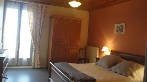 1 double bed