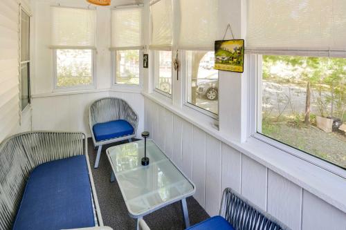 Warren Vacation Rental, Walk to Warren Town Beach in Bristol (RI)