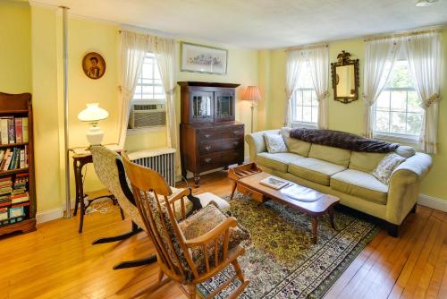 Historic Warren Vacation Rental Walk to Beaches!