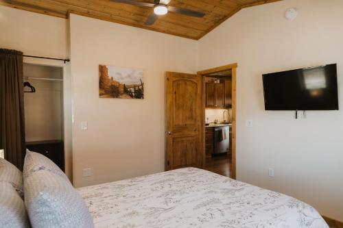 Log Cottages at Bryce Canyon #1 in แคนนอนวิลล์(ยูท่าห์)