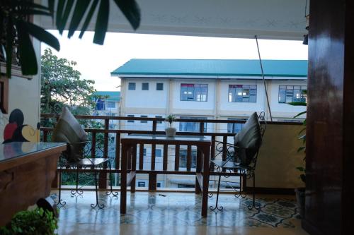 Balcony/terrace, Antonio's Bed and Breakfast Hotel near Sabang Beach