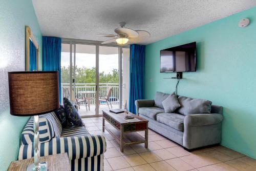 Sunrise Suites - Martinique Suite 108