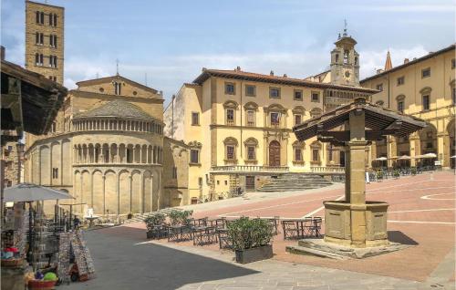 Stunning Home In Arezzo With Wifi