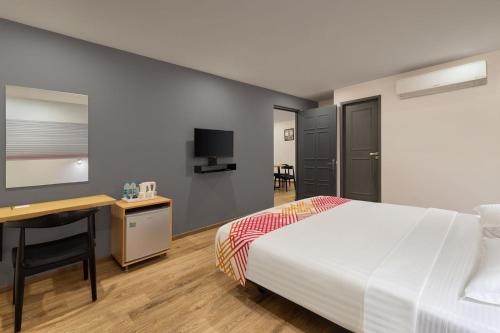 Suite, executive