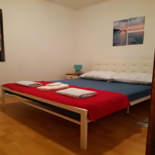  Apartments Lola in Biograd na Moru