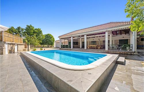 Gorgeous Home In Nevest With Outdoor Swimming Pool