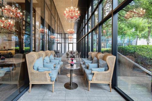 Restaurant, Holiday Inn Shanghai Hongqiao West By IHG in Hongqiao Airport and National Convention Center