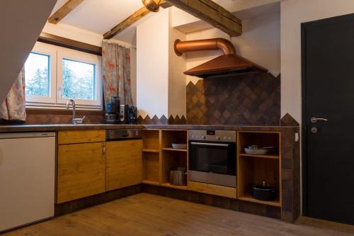 مطبخ, Bed & Breakfast - K2 Brunnen Haus in Kotschach