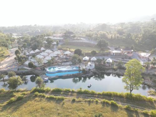 Jungle Journey- A Lake Resort