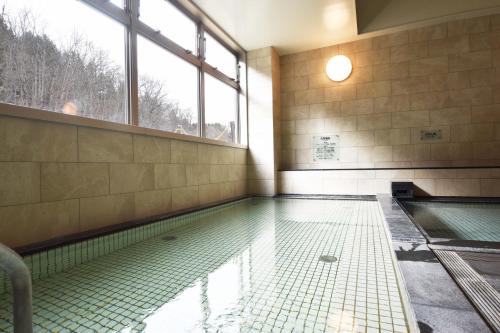 なよろ温泉サンピラー