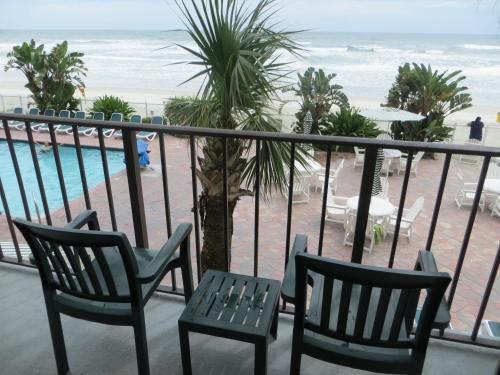 Days Inn by Wyndham Daytona Oceanfront