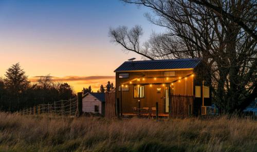 B&B Patearoa - The Minimalist Tiny House - Bed and Breakfast Patearoa