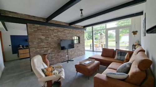  Woning in Born in Born