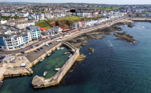 Promenade Apartment Panoramic sea Views Portstewart 5