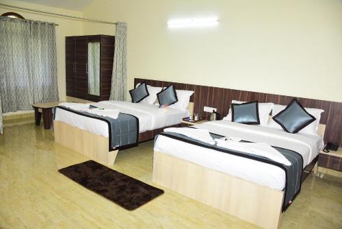 Suite room in Amity Inn