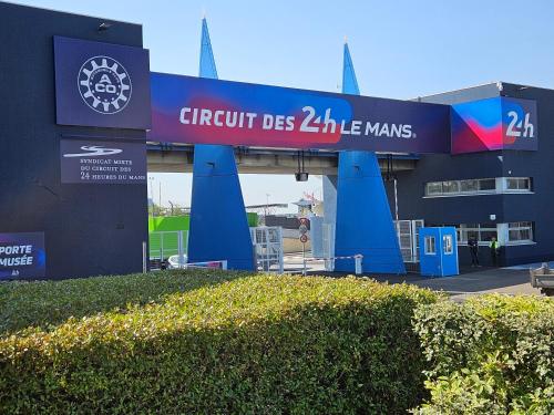 Circuit du Mans Jacques Brel - Pension de famille - Guécélard