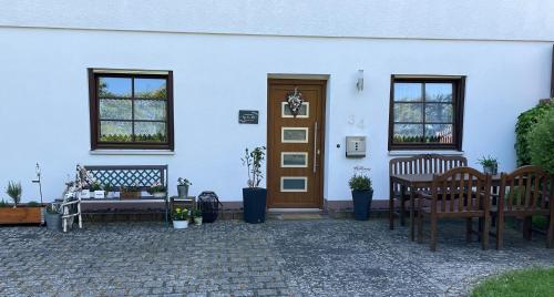Viesnīcas āriene, Ferienwohnung in der Vulkaneifel "Opp der Holl" in Udler