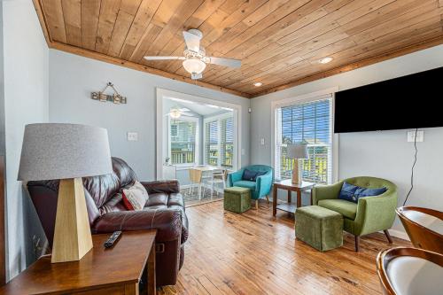 Captain Dan's Beach House