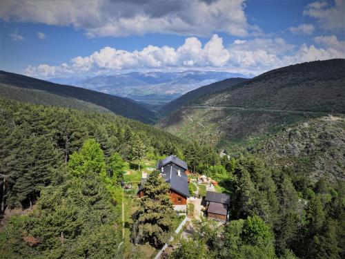 Minds & Mountains Eco Lodge