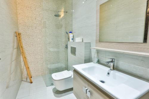 Prestigious apartment 5