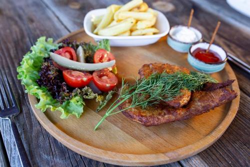 Lavin Hotel - image 3