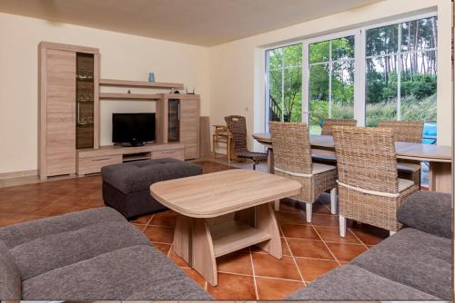 F-1108 Häuser Prosnitz Haus06 Terrasse, Gartennutzung (F-1108 Hauser Prosnitz Haus06 Terrasse, Gartennutzung) in Gustow